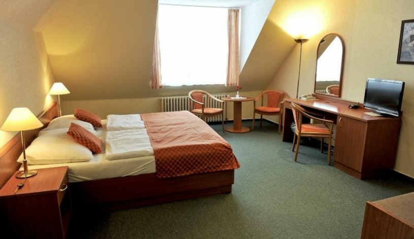 Lázeňský hotel PYRAMIDA I Františkovy Lázně